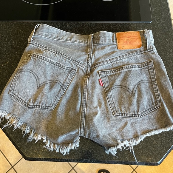 Levis 501 black high waisted shorts from Aritzia - Picture 2 of 8